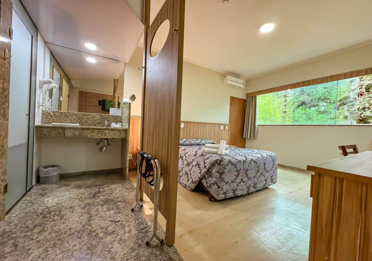 Hotel Dan Inn Campos Do Jordao Exterior photo